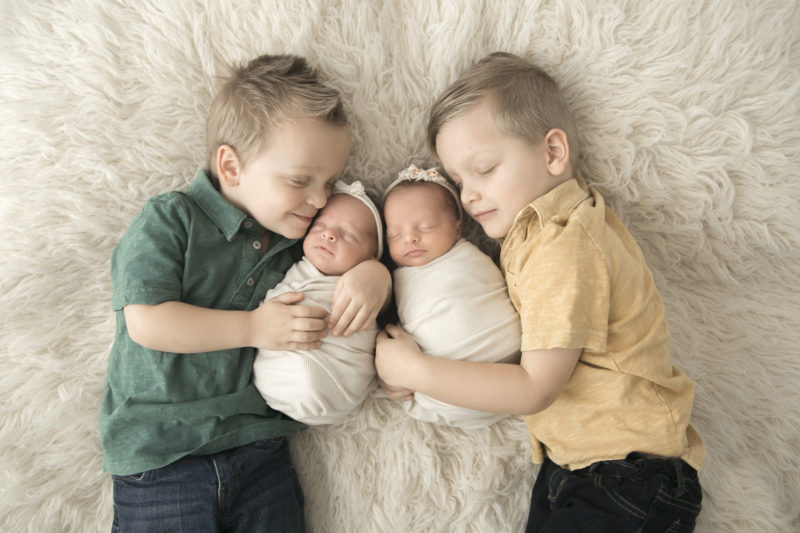 Best Newborn Photographer Milwaukee