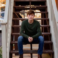 What NOT to Wear for Senior Pictures: A Guide for Senior Guys