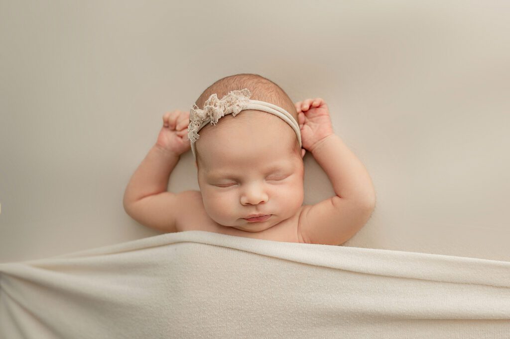 Milwaukee Newborn Photographer, Milwaukee Maternity Photographer