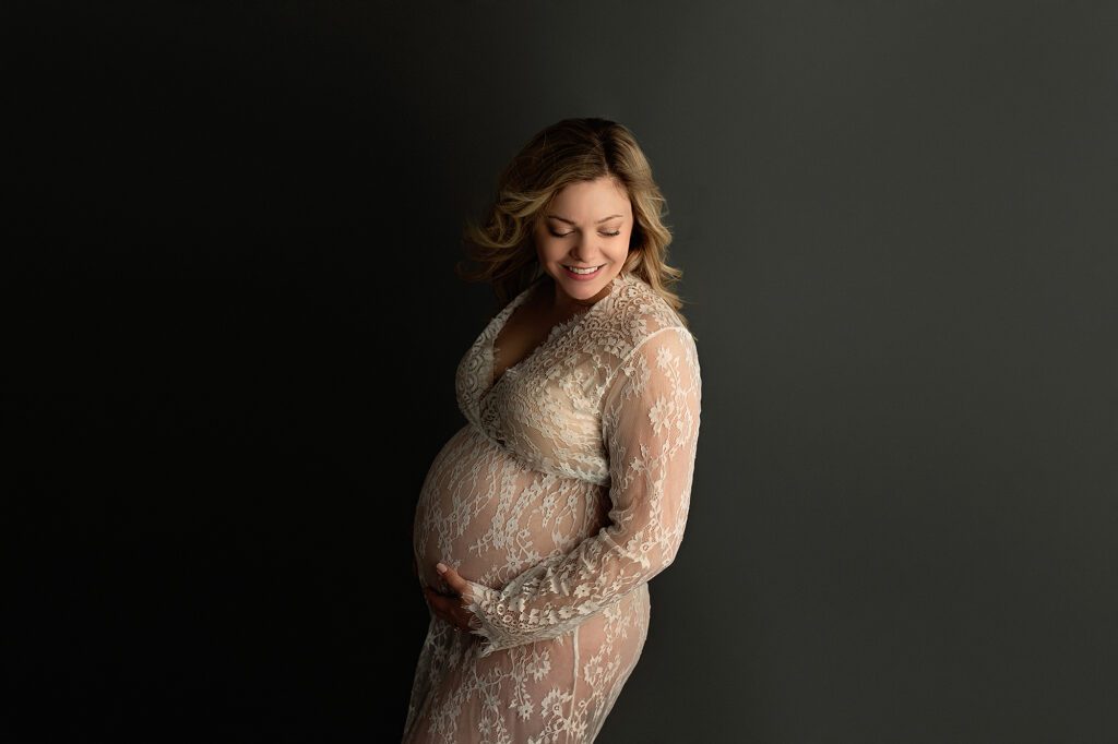 Milwaukee maternity photographer, maternity photography in Milwaukee