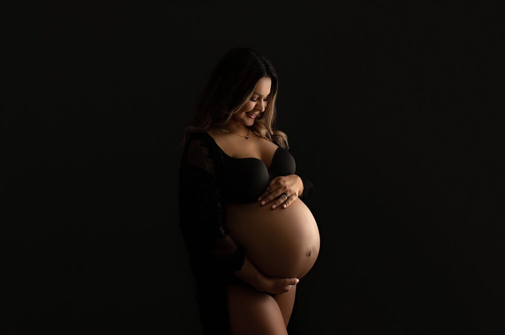 Milwaukee maternity photographer, maternity photography in Milwaukee