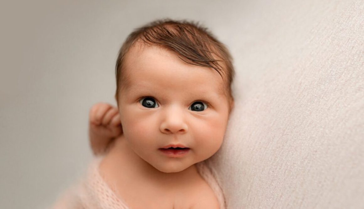 best Milwaukee newborn photographer, Sussex WI newborn portraits, baby photography near me, professional newborn photos Milwaukee