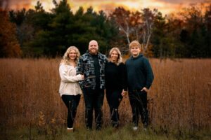 best Milwaukee photographer, photographer in Milwaukee, family portraits Sussex WI, professional family photos, family photography packages best Milwaukee photographer, photographer in Milwaukee, family portraits Sussex WI, professional family photos, family photography packages