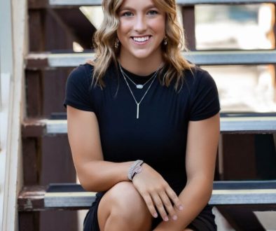 milwaukee senior photographers, best Milwaukee senior portraits, senior portrait packages, senior portraits near me