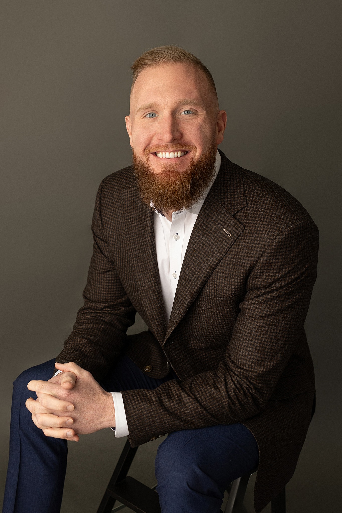 best Milwaukee headshots and personal branding photographer, Milwaukee headshots, headshots near me, Milwaukee personal branding photographer