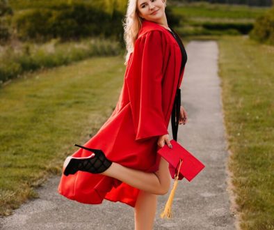 Milwaukee senior photographers, best Milwaukee senior portraits, senior portrait packages, senior portraits near me