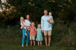 best Milwaukee photographer, photographer in Milwaukee, family portraits Sussex WI, professional family photos, family photography packages 1 best Milwaukee photographer, photographer in Milwaukee, family portraits Sussex WI, professional family photos, family photography packages 1